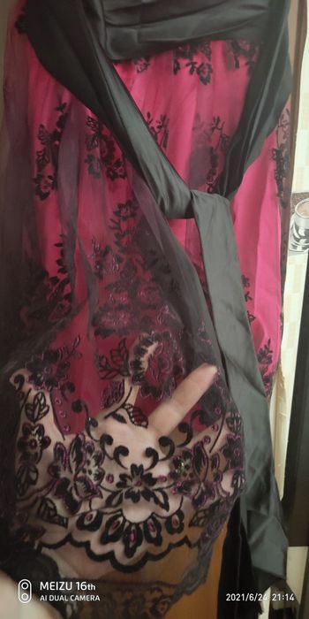 Продам платье малиновое,летнее