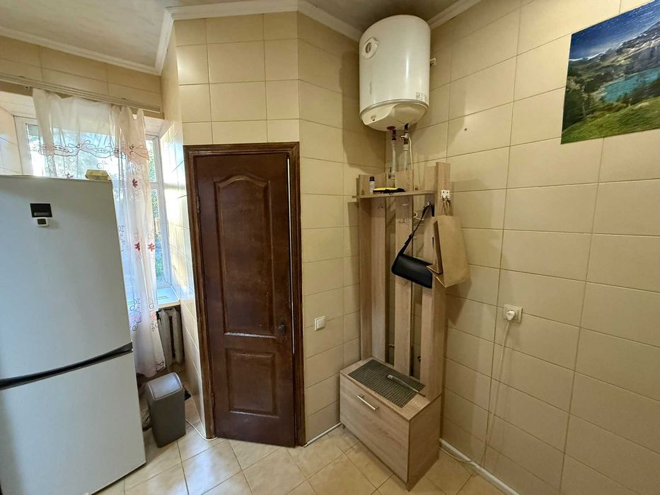 Класна маленька однокімнатна квартира з ремонтом!!