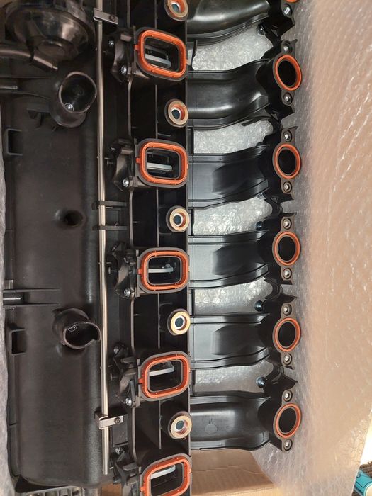 Bmw e60 e61 525d 530d e53 e46  colector de admissão Novo!