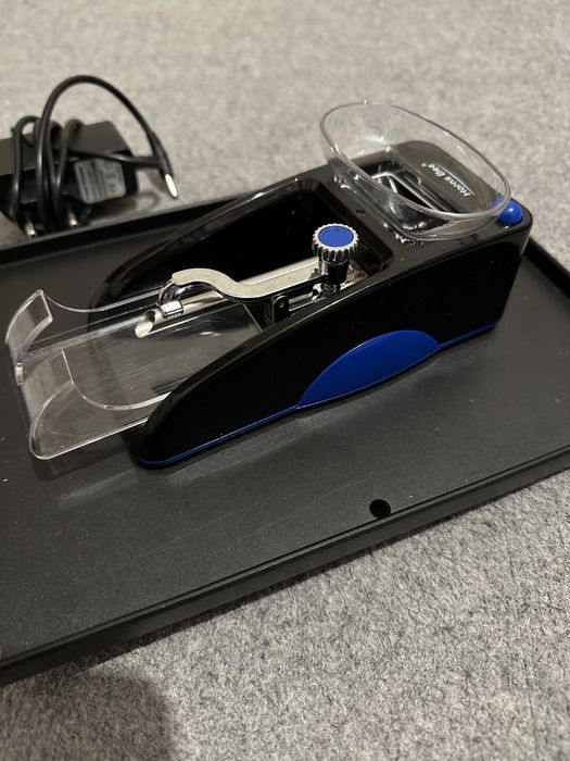 Máquina de fazer cigarros NOVA