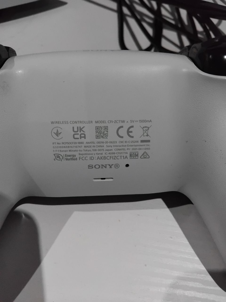 Продам PS5 Digital Edtion в идеальном состояние.