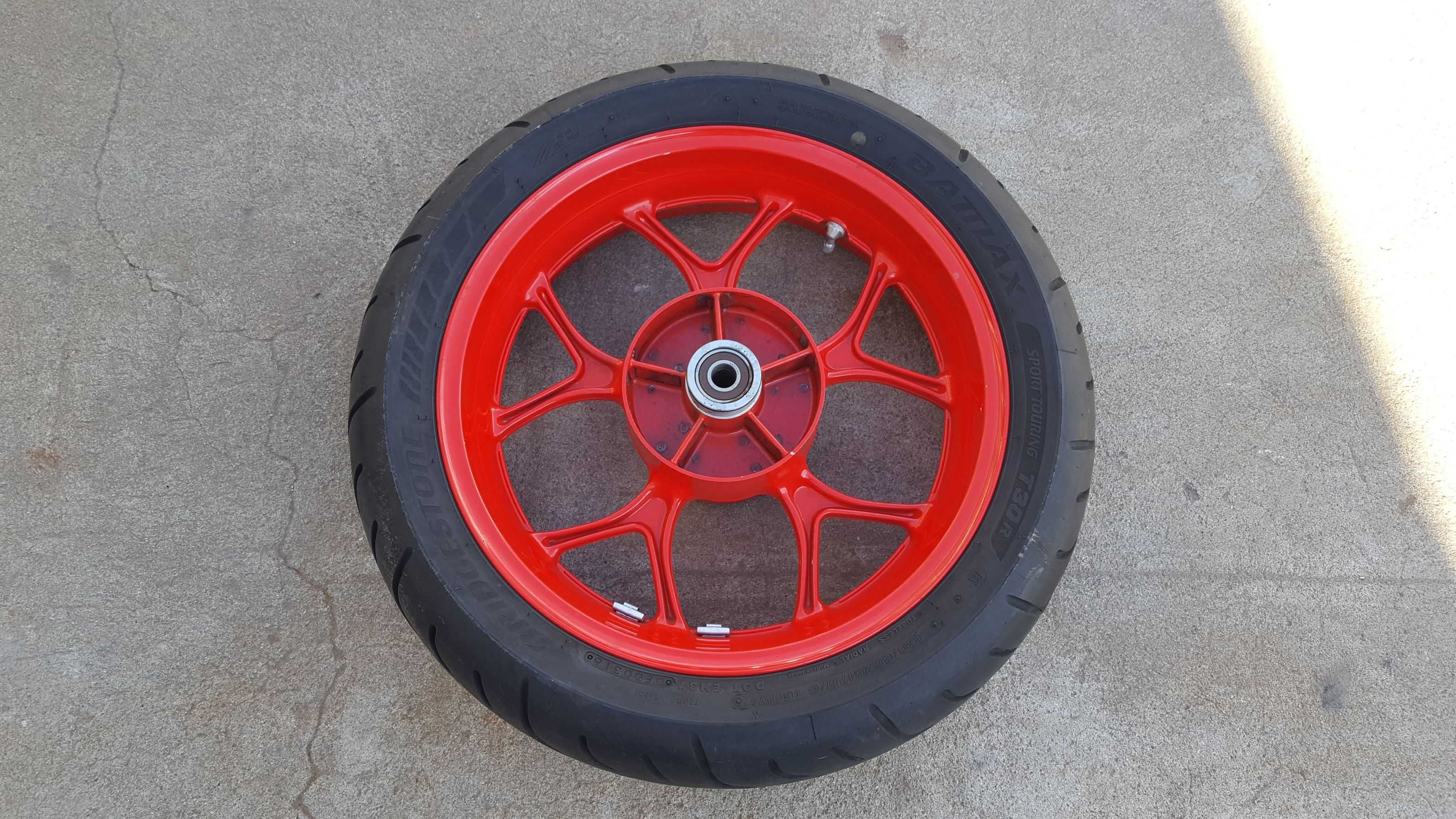 Felga kolo NC750 nc750s 2016- ladne  proste  bez  uszkodzen tyl tylne