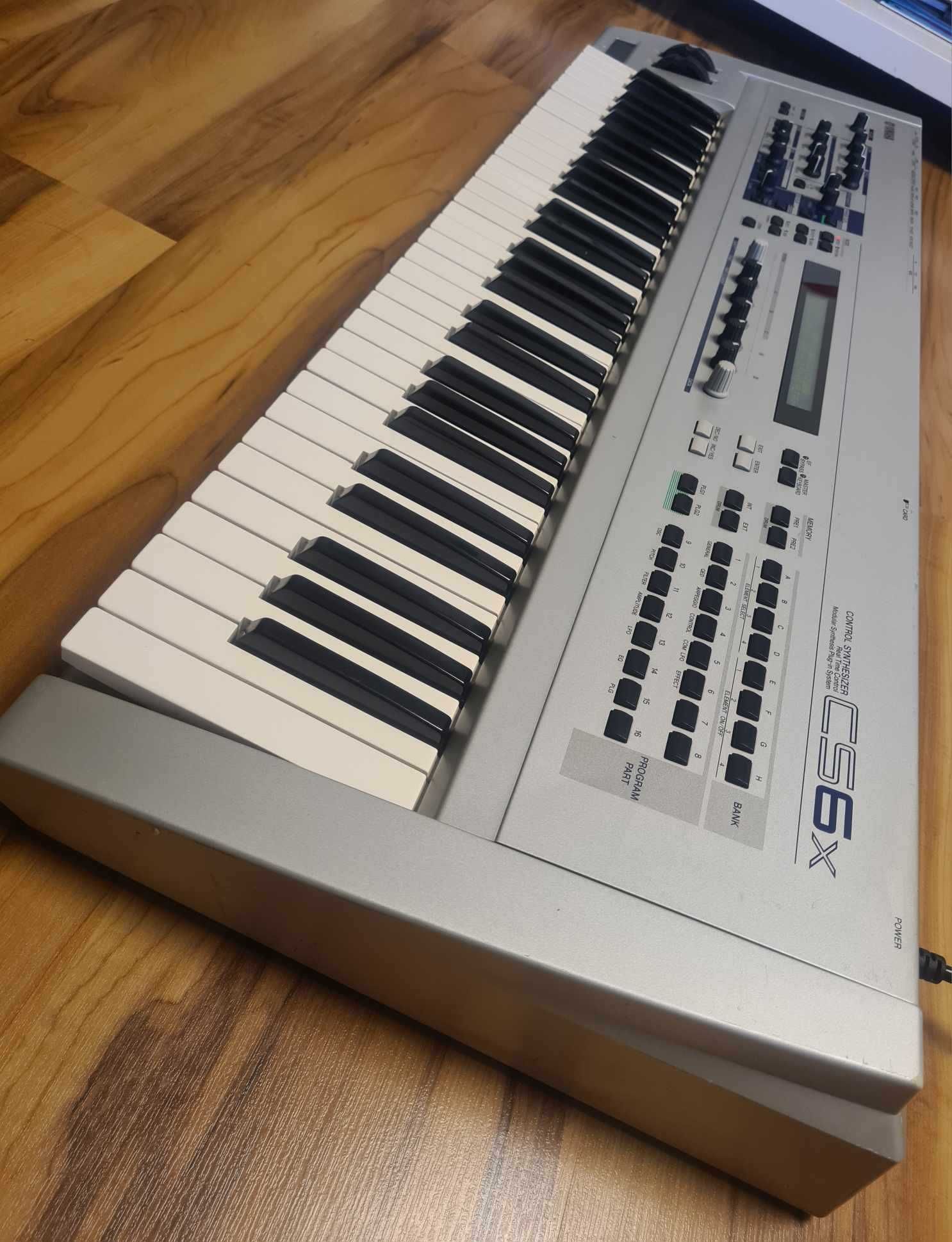 YAMAHA CS6X - Super synth!