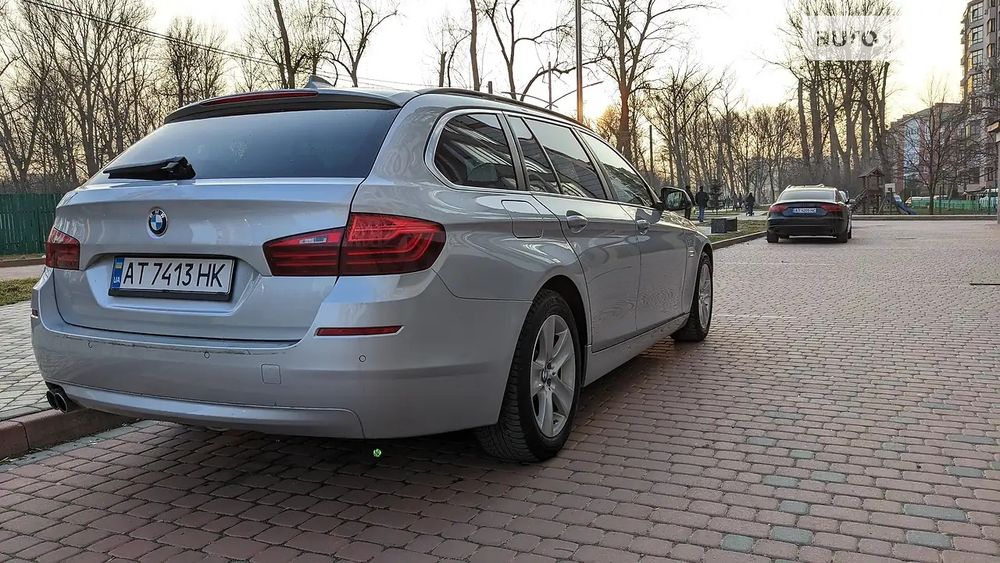 Продам BMW 5-series 2017