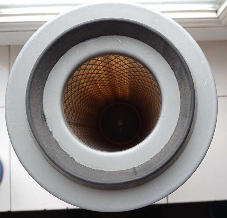 Фільтр повітряний воздушный LX275