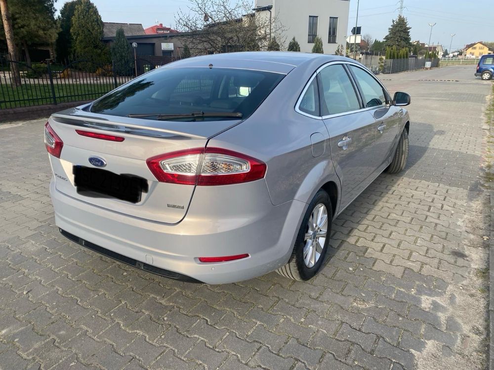 Ford Mondeo Hatchback titanium