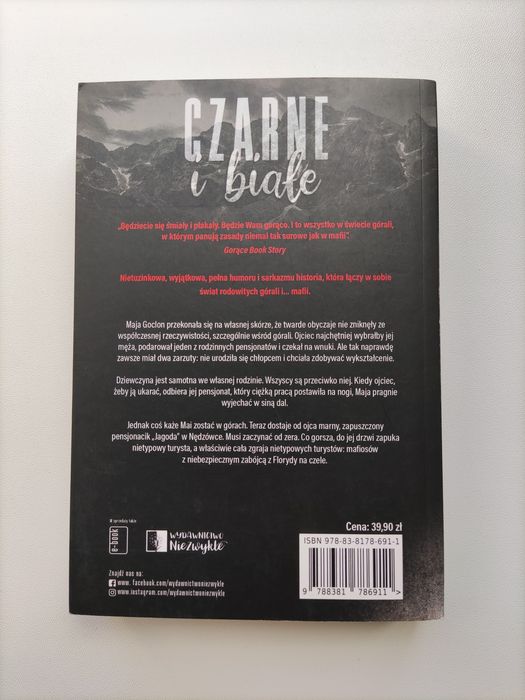 Czarne i białe - Liliana Więcek