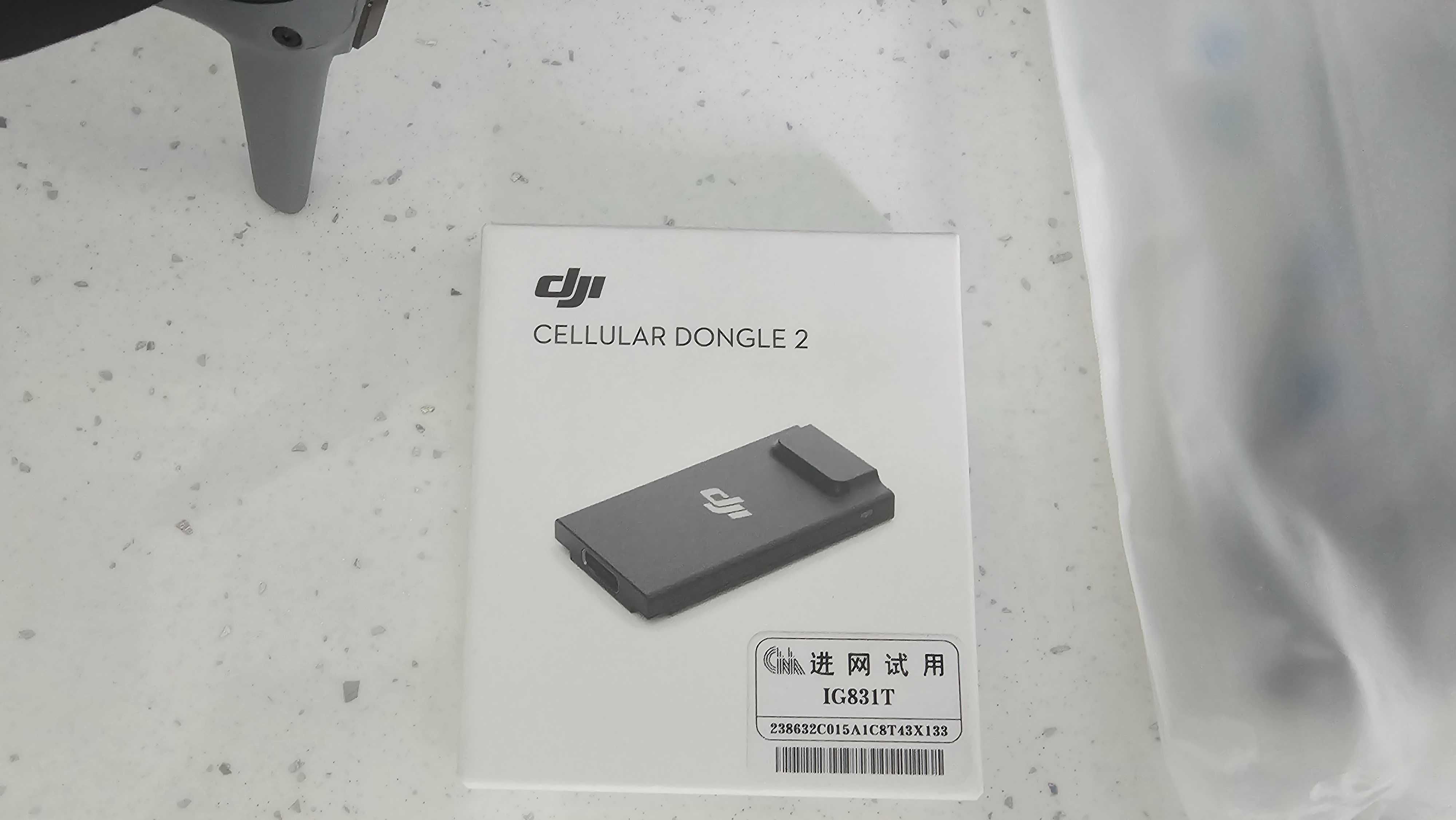 Dji Air 3 Fly More Combo RC 2 + Moduł 4g Dongle 2