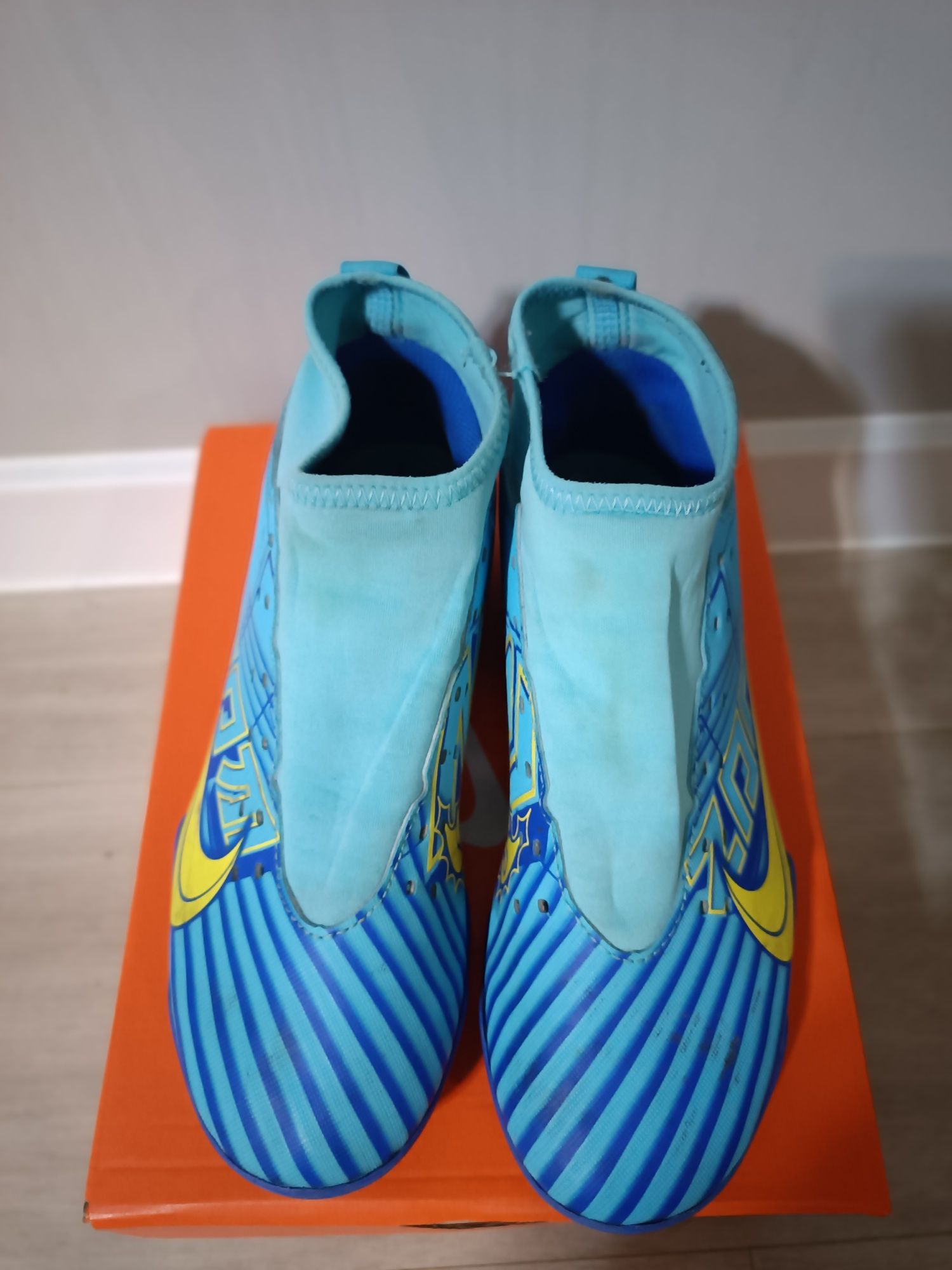 Бутсы Найк Mercurial 37,5 размер