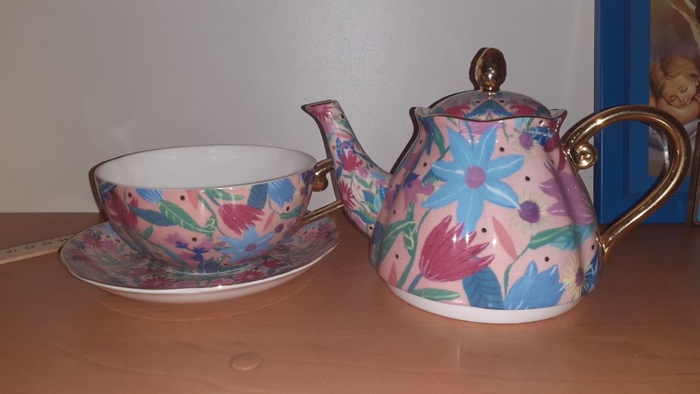 Чашка + заварник .