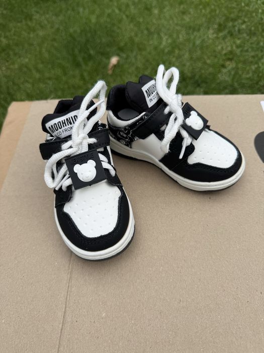 Дитячі кросівки розмір 22