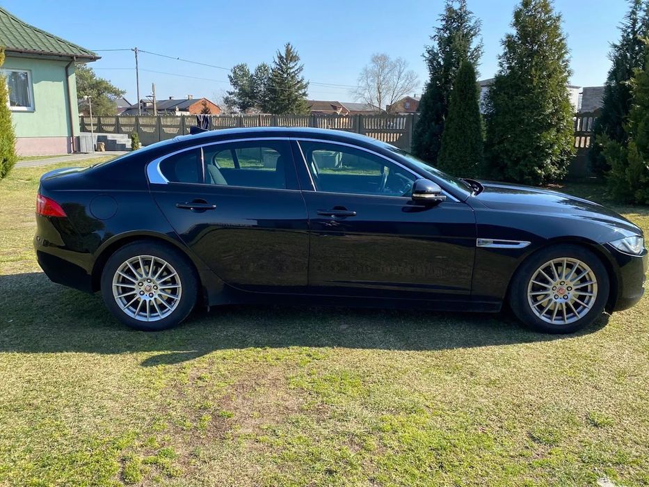 Jaguar XE Jaguar XE 2.0 Diesel 2 Komplety opon Oferta prywatna