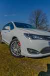 Chrysler Pacifica 2017 Turing-L gaz 2 lata w Polsce okolice Krakowa
