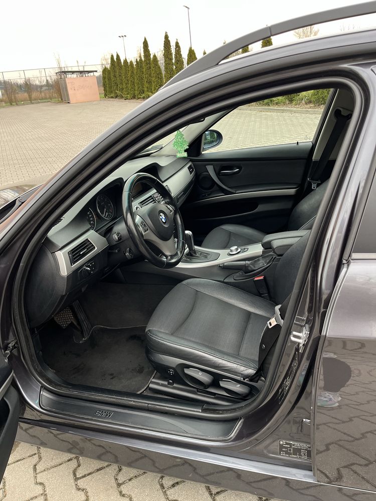 BMW 320I 150km automat