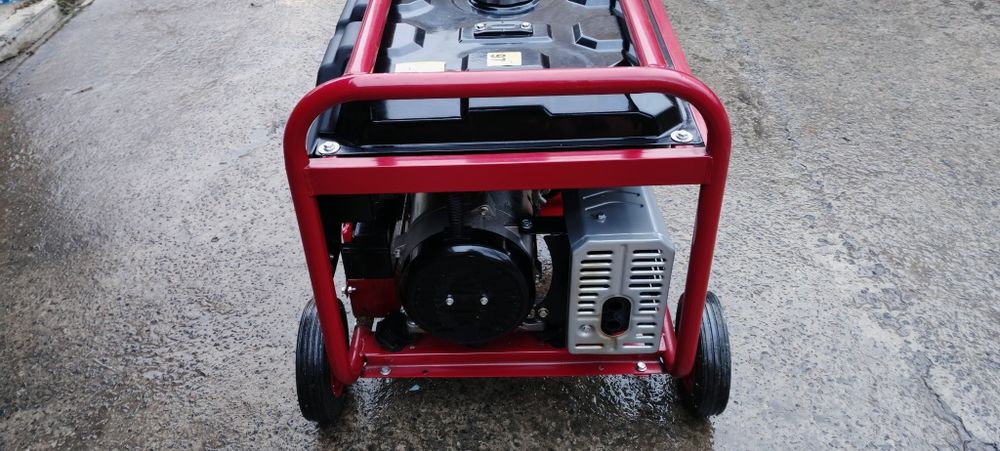 Генератор 6.6 kw Travdy FY 6500 (три фази)