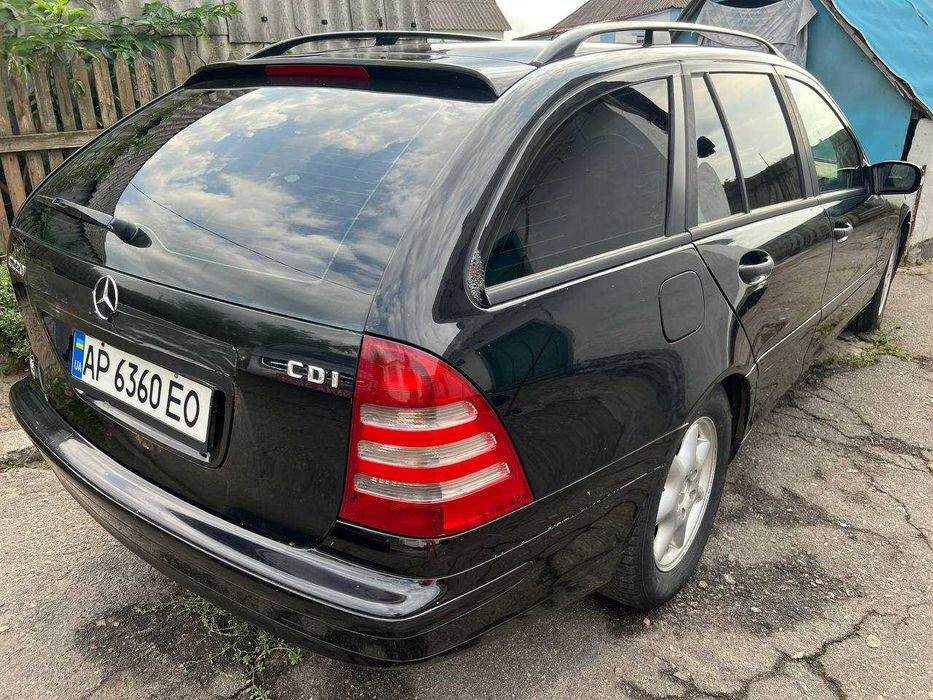 Mercedes-Benz C-Class 2003 2.2 Дизель