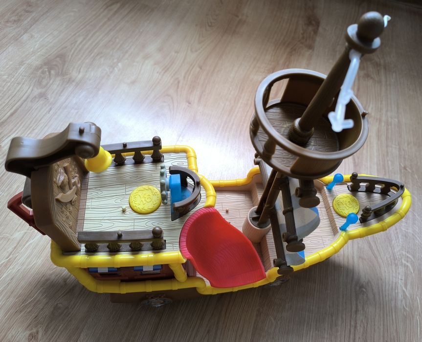 Statek Łajbek Jake Hak z Nibylandii