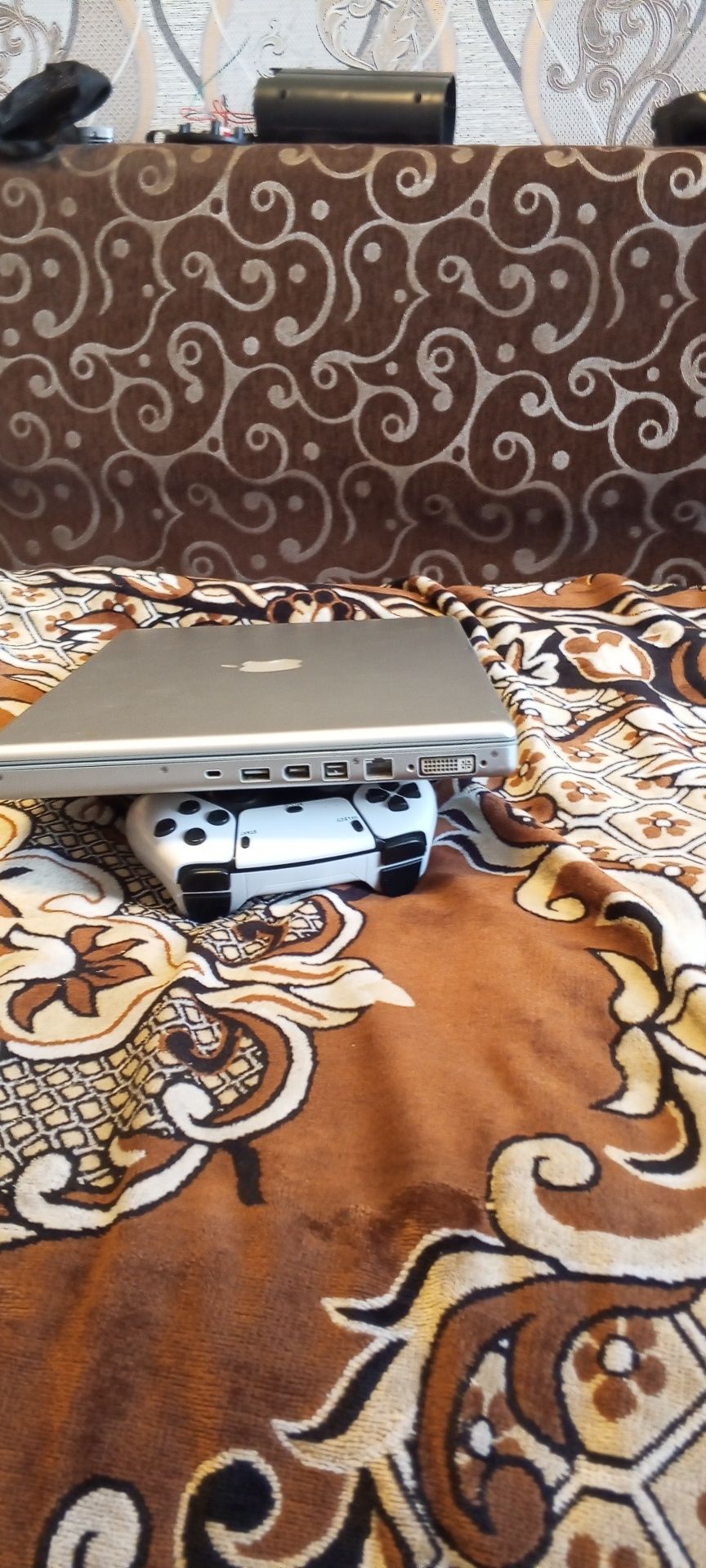 Продам Ноутбук на запчастини або під восстановление Apple MacBook Pro