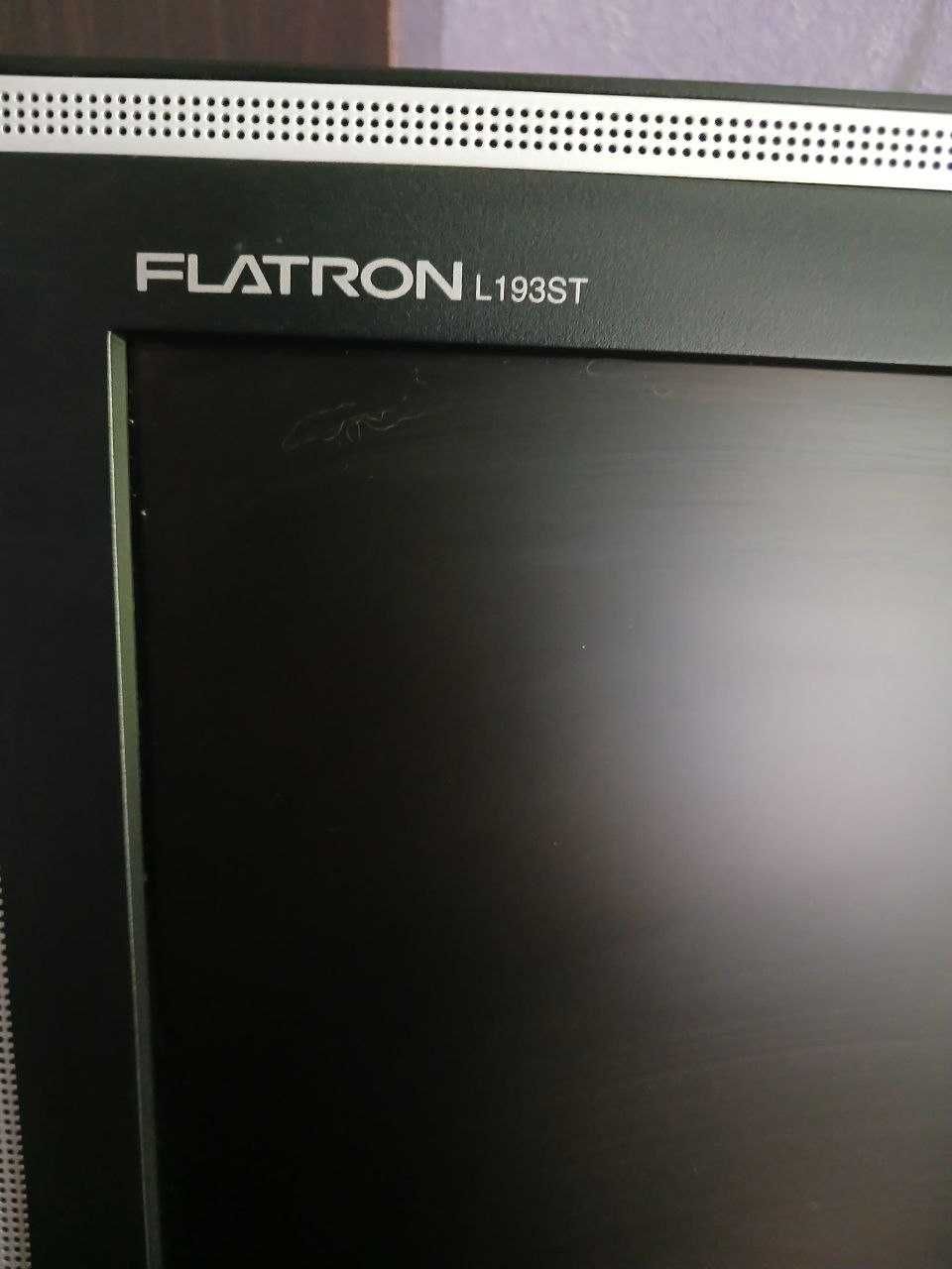Монитор  LG FLATRON L193ST