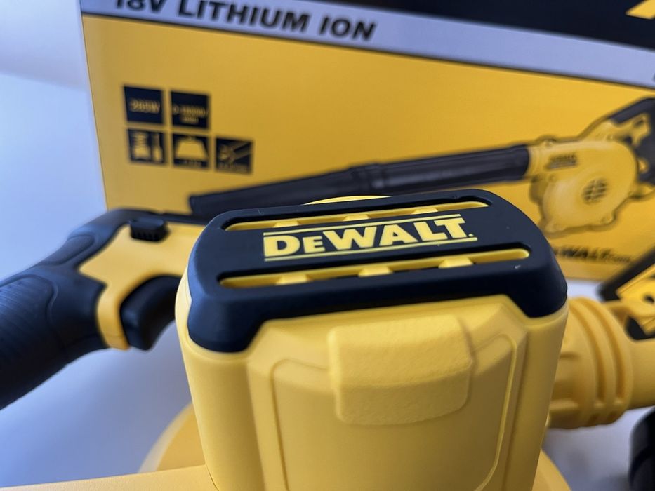 Повітродувка акумуляторна DeWALT DCV100