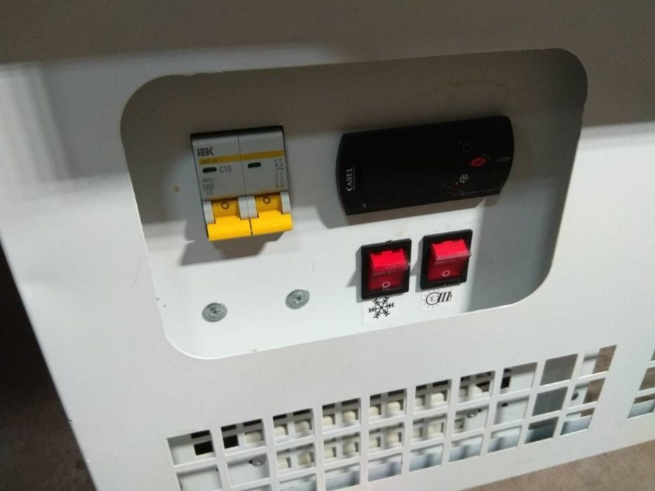 Холодильная витрина Невада 2,5 м (Технохолод) Б\у