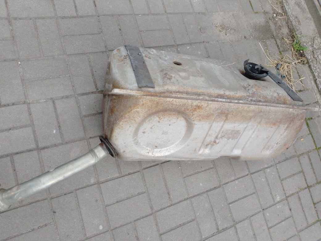 Бак паливний Мерседес w210
