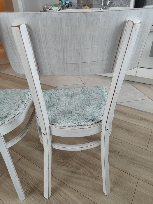 Стільці  4  штуки