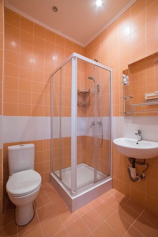 Продаж! Будинок 225м2+10 соток. М.Олександрівка. (метро 10км.)