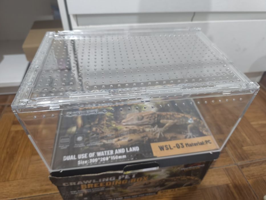 Terrário em acrílico