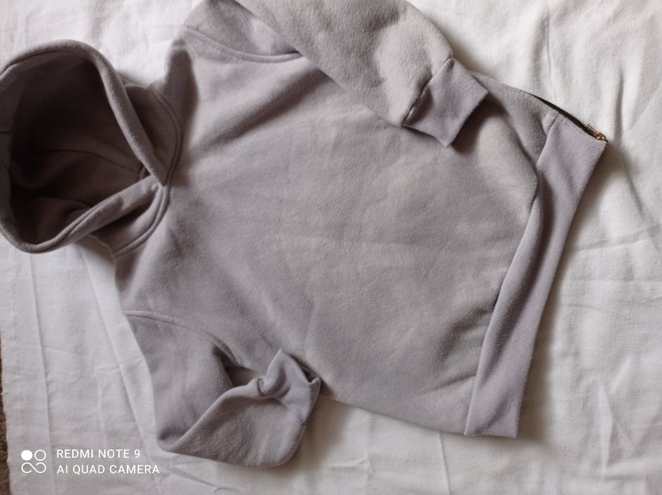 L.B.C bluza na plecach jednorożec rozmiar 98-104 cm