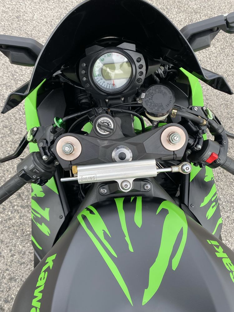 IMPECÁVEL! Kawasaki Ninja ZX-10R 2010!