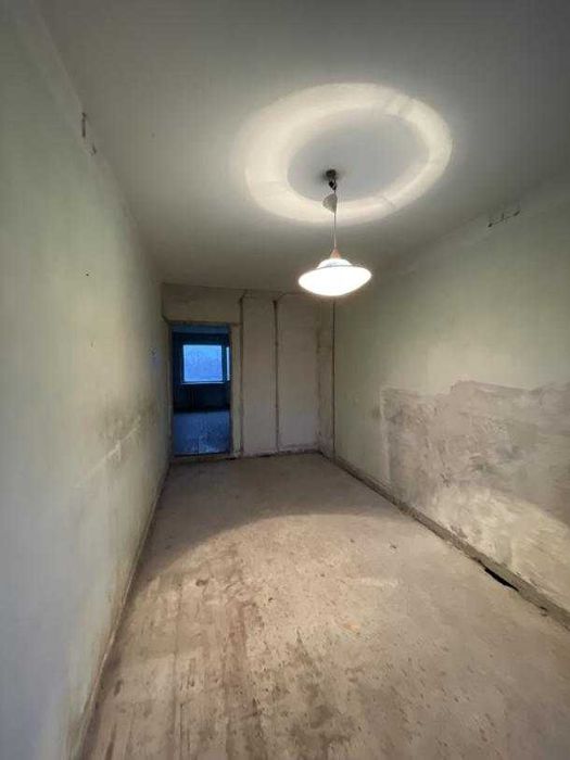 Продам 2 кімнатну квартиру на Нових Будинках.