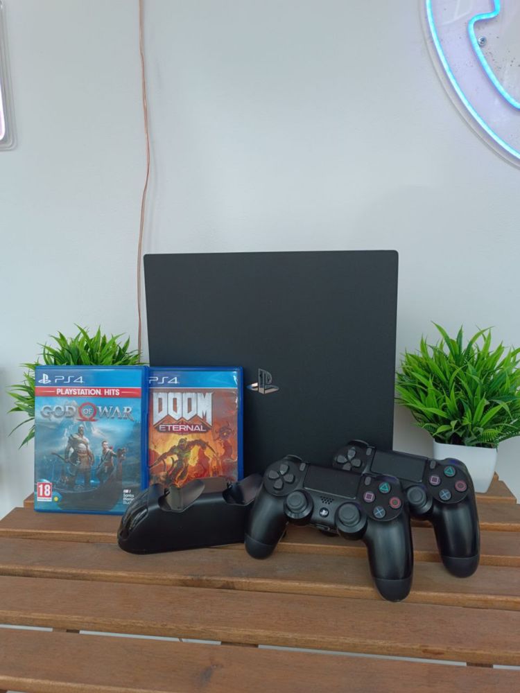 PS4 pro/Sony playstation 4 pro 1TB, Хорошее состояние