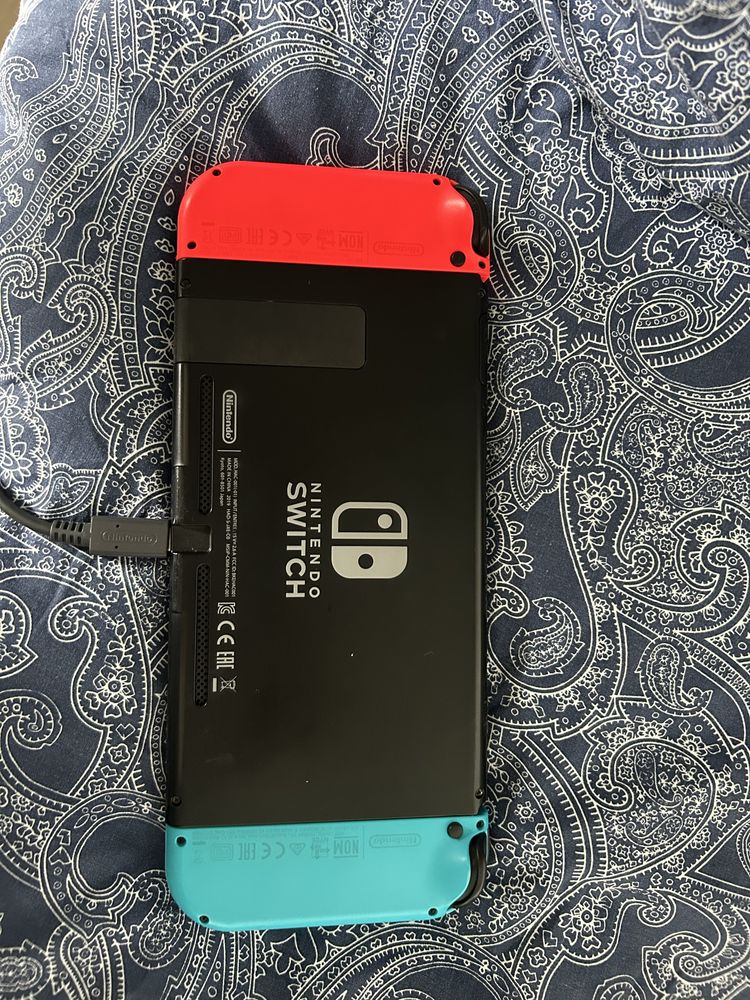 NINTENDO switch- jak nowe !!!