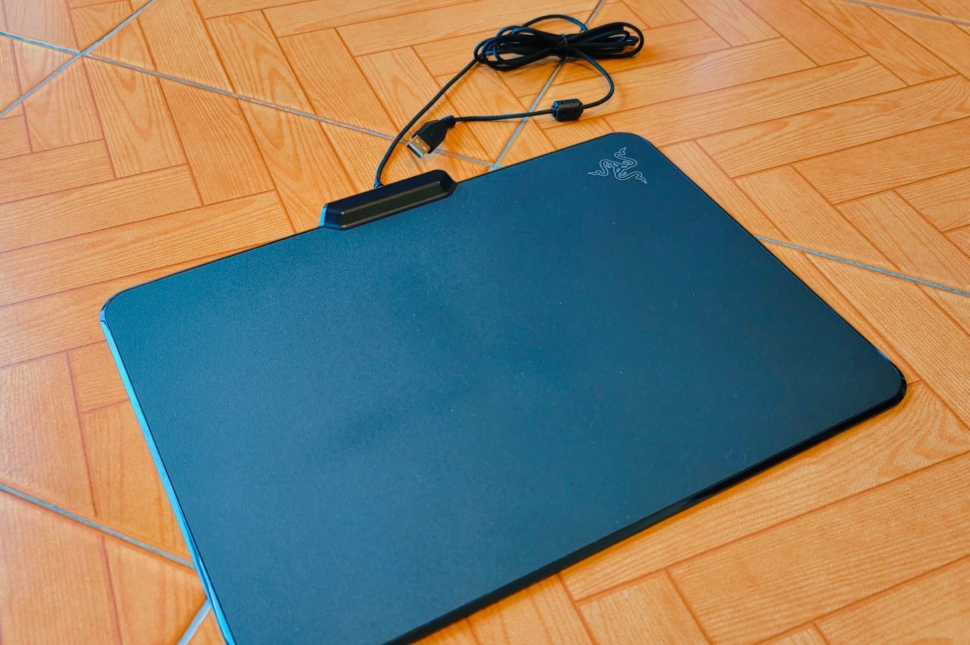 Tapete de rato "Razer Firefly Chroma Gaming Mouse Mat RZ02-0135"