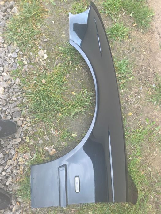 Blotnik prawy lewy drzwi tył BMW E39 SCHWARZ 2 stan bdb bez rdzy