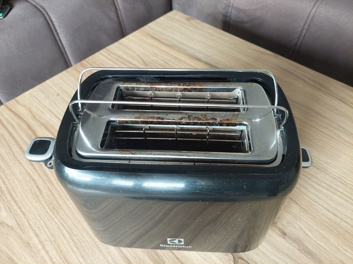 Opiekacz do kanapek Toster Electrolux EAT 3300