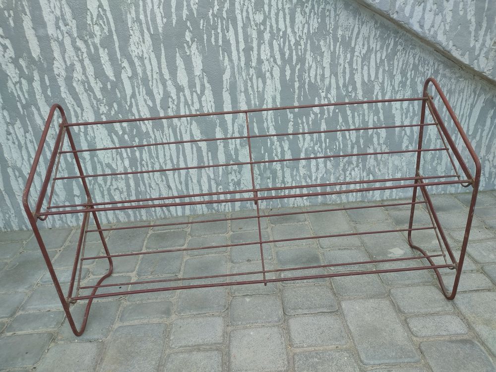 Продам розборну подвійну поличку для взуття.