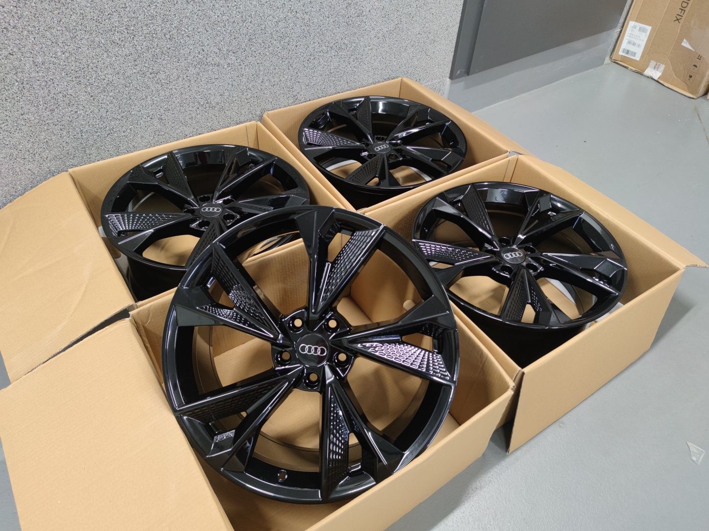 Felgi Audi 19" 5x112 et 35