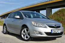 Bezwypadkowy Opel ASTRA 1.4Turbo - 140KM Alu Navi 2xPDC Zarejestrowany