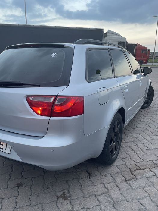 Сеат Ексео SEAT EXEO 2.0 дизель(Ауді А4Б7)