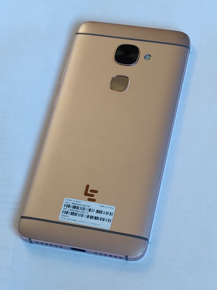 Мобильный телефон LeEco Le2 (X526)3/64GB, 2 SIM-карты