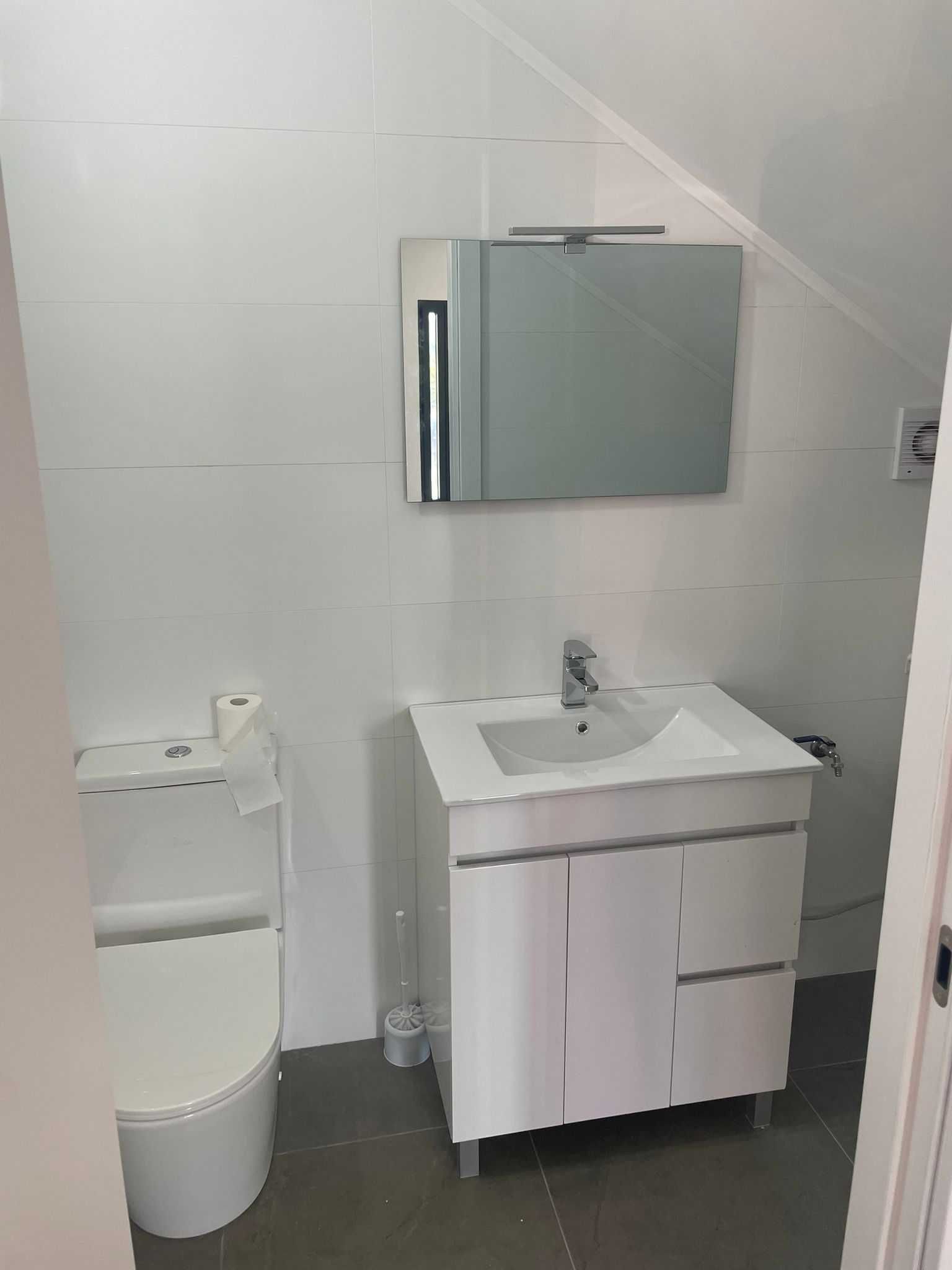 Loja na N2 70m2 Centro de Vidago