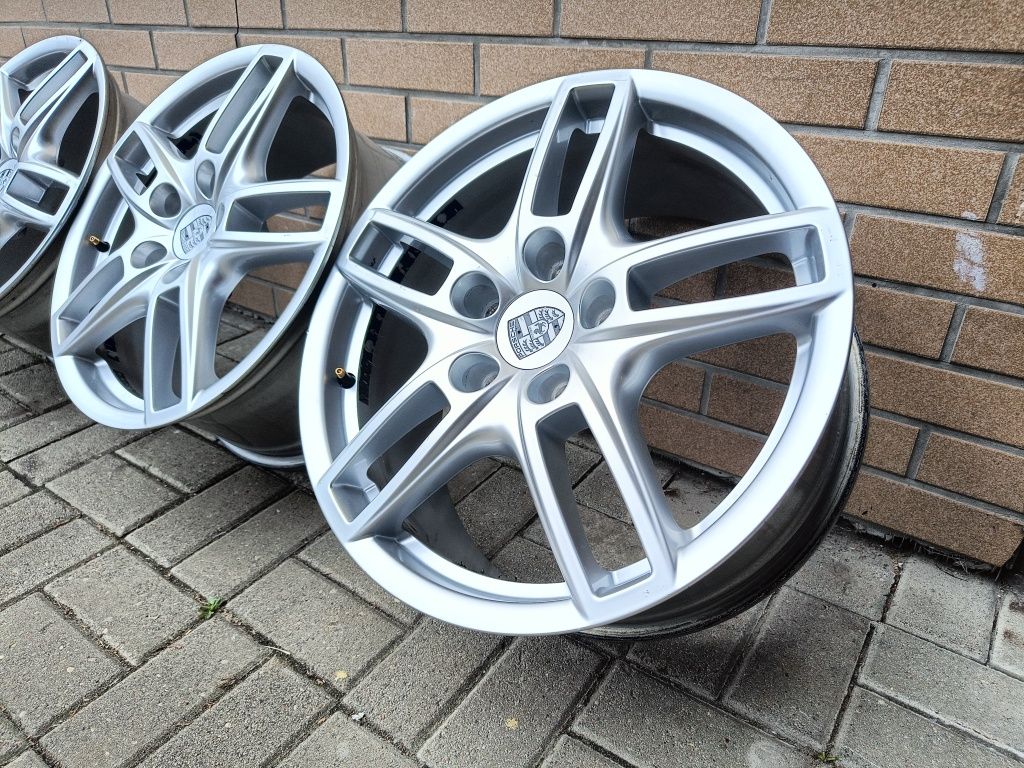 Felgi Aluminiowe 19 Cali 5x130 8.5Jx19 ET59 - Porsche Cayenne Turbo