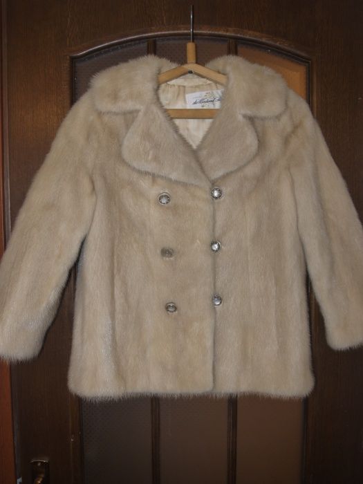 Шуба норковая на пуговичках
