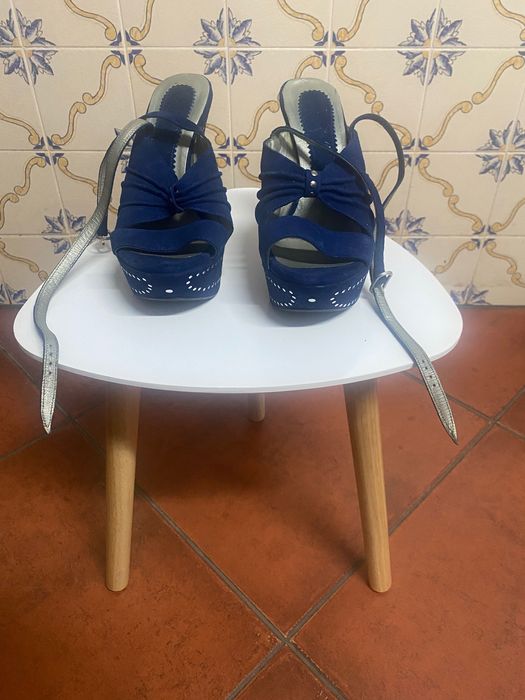 Sapatos mulher……
