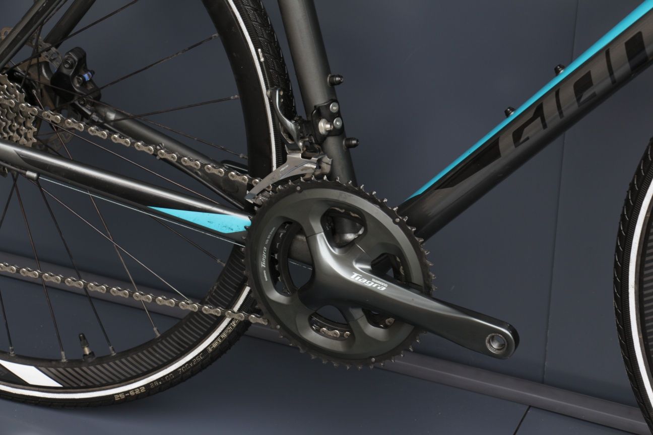 Шосейний велосипед Giant Contend SL 2
