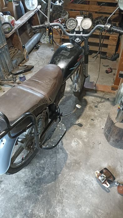 Продам Альфу без мотора 49,9кб терміново