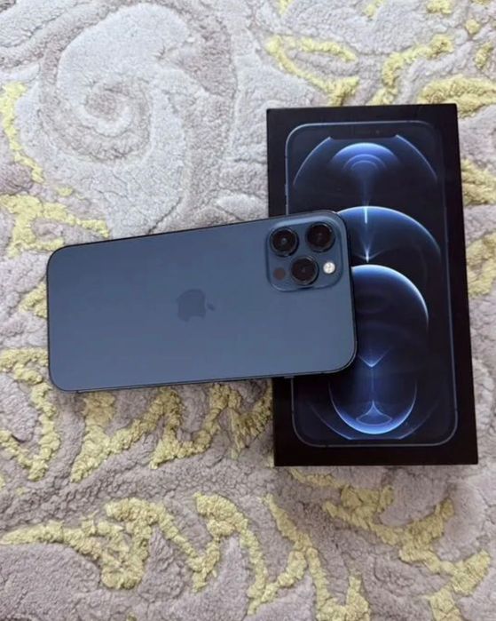 Продам iPhone 12 Pro Max 256