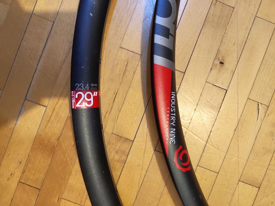 Obręcze Industry nine trail 29 tubeless dt Swiss